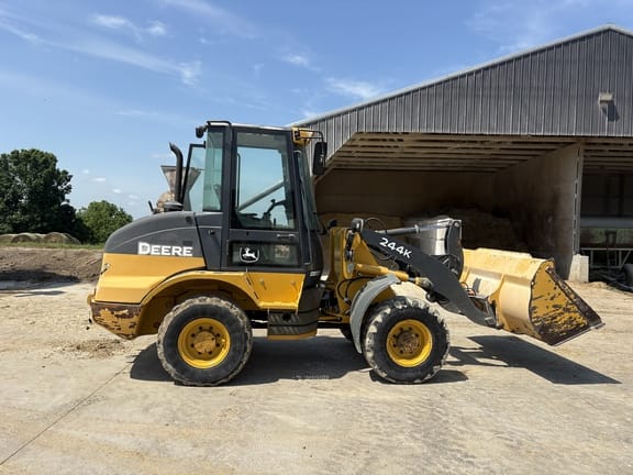 2016 John Deere 244K Equipment Image0