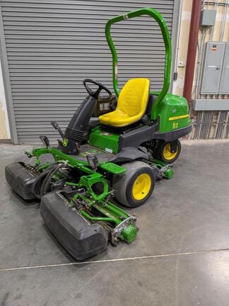 2016 John Deere 2500B Equipment Image0