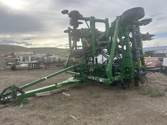 2016 John Deere 2510H Equipment Image0