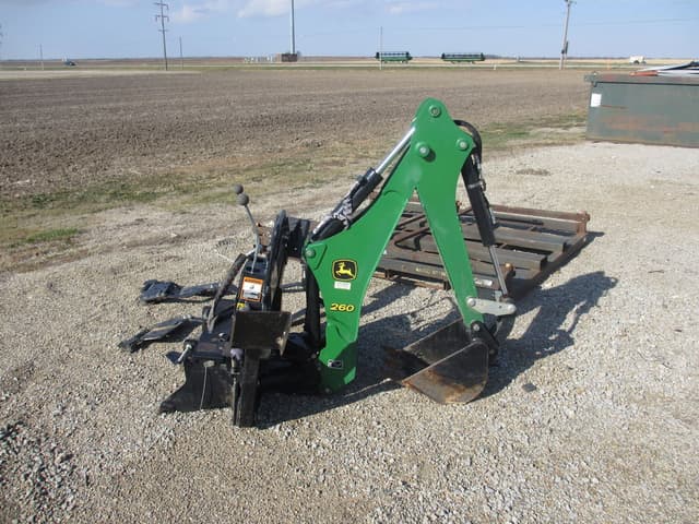 Image of John Deere 260 equipment image 1
