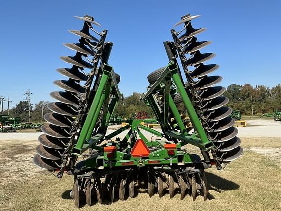 Image of John Deere 2623 equipment image 4