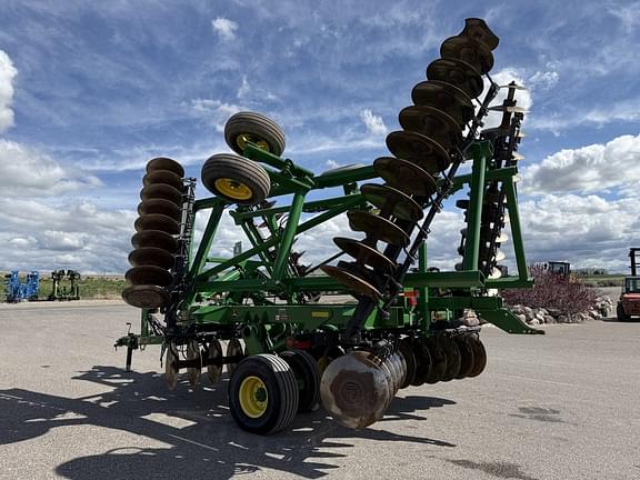 Image of John Deere 2625 equipment image 2