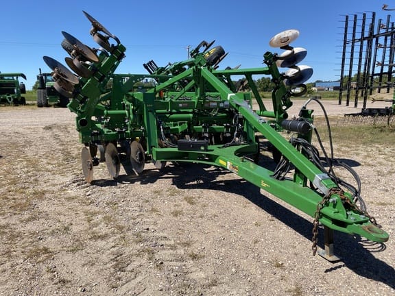 Main image John Deere 2730