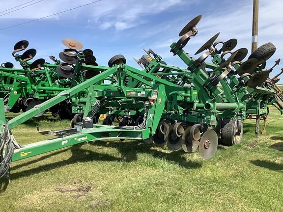 Image of John Deere 2730 equipment image 2