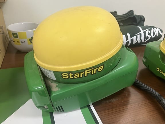 2016 John Deere StarFire 3000 Equipment Image0