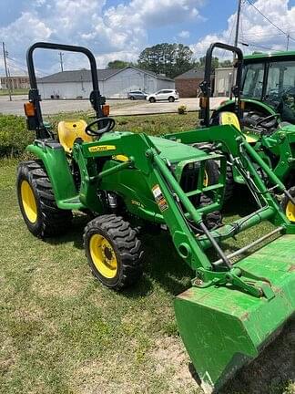 2016 John Deere 3032E Equipment Image0
