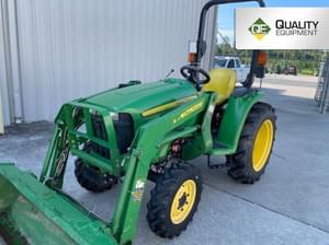 2016 John Deere 3032E Image