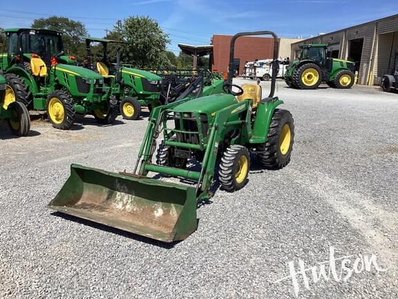 Image of John Deere 3032E equipment image 1