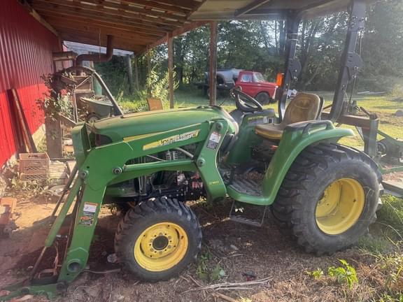 Image of John Deere 3032E Primary image