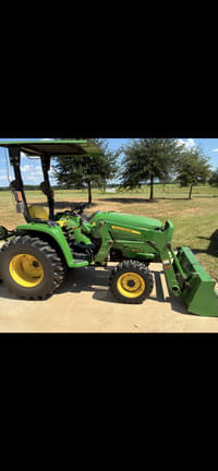 Image of John Deere 3032E equipment image 4