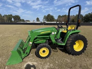 Main image John Deere 3032E