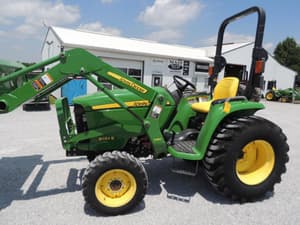 2016 John Deere 3032E Image