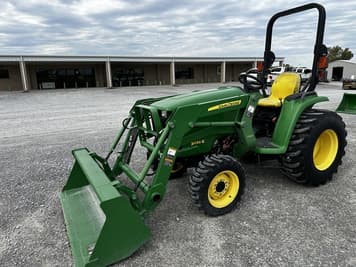 Main image John Deere 3032E