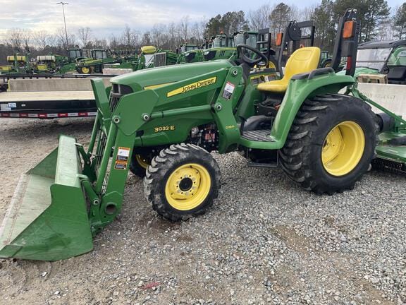 2016 John Deere 3032E Equipment Image0