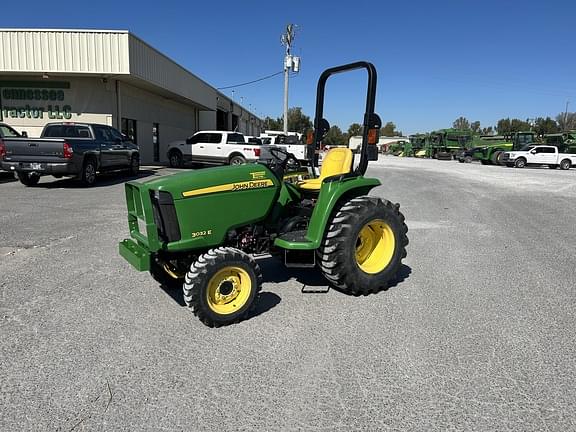 Image of John Deere 3032E Primary image