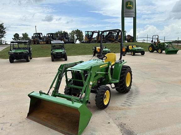 Image of John Deere 3032E Primary image