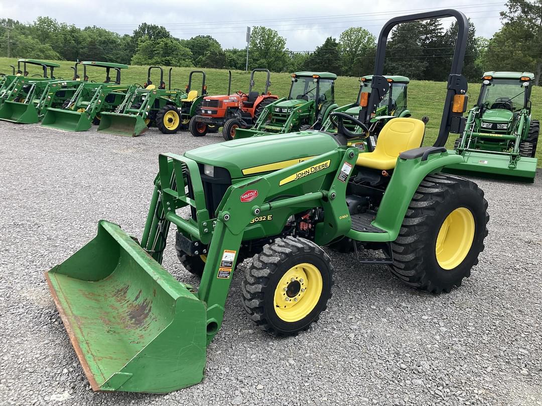 Image of John Deere 3032E Primary image