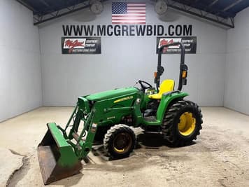 Main image John Deere 3032E