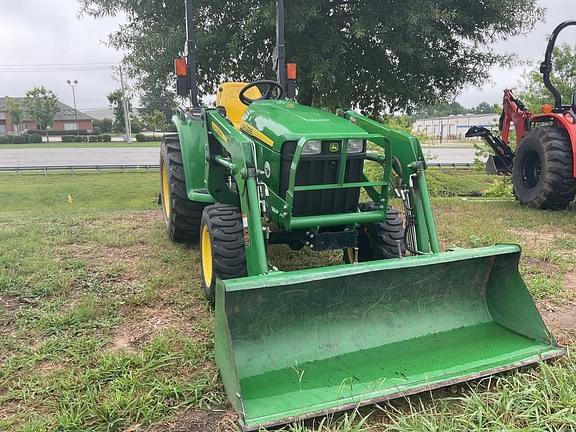 Image of John Deere 3032E Primary image