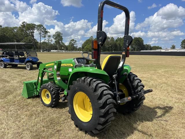 Image of John Deere 3032E equipment image 1
