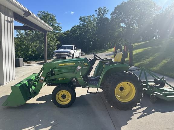 Image of John Deere 3032E equipment image 1