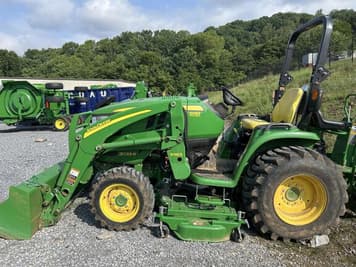 Main image John Deere 3033R