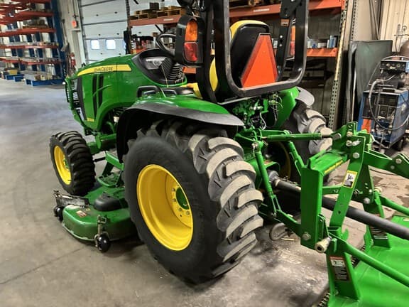 Image of John Deere 3033R Primary image