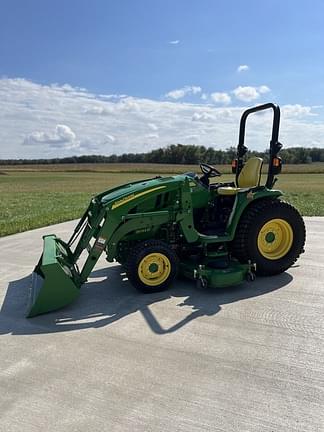 Image of John Deere 3033R equipment image 1