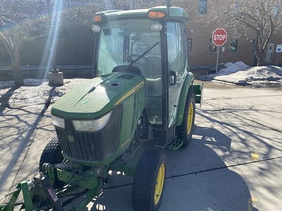 Image of John Deere 3033R equipment image 3