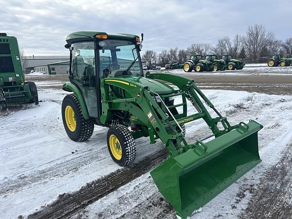 Image of John Deere 3033R equipment image 3