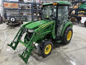 2016 John Deere 3033R Image
