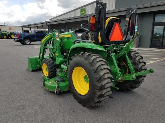 Image of John Deere 3033R equipment image 2