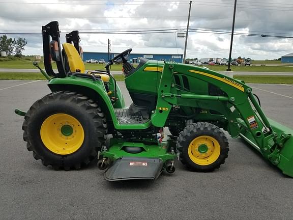 Image of John Deere 3033R equipment image 3