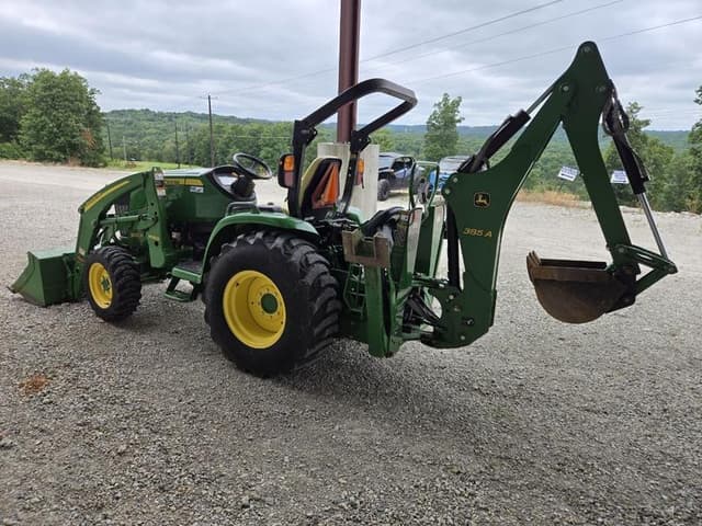 Image of John Deere 3033R equipment image 1