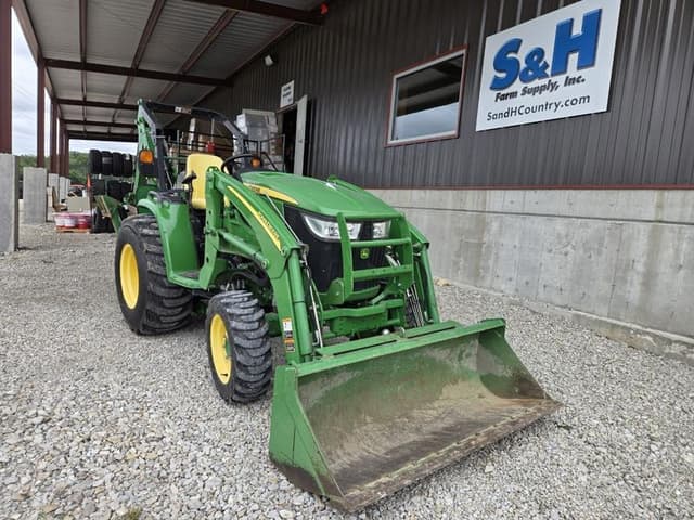 Image of John Deere 3033R equipment image 3