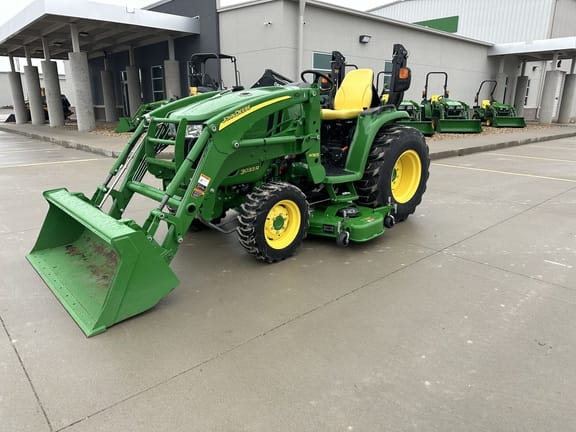Main image John Deere 3033R