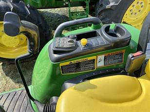 Main image John Deere 3033R 31