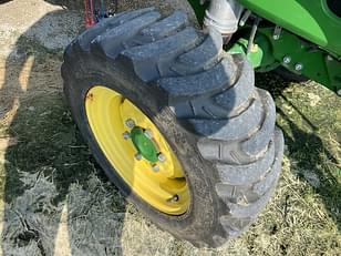 Main image John Deere 3033R 38