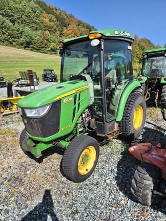 Image of John Deere 3033R Image 1