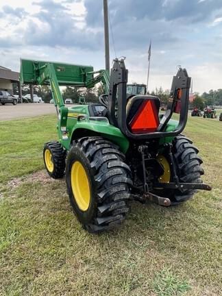 Image of John Deere 3038E equipment image 2