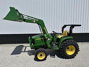 2016 John Deere 3038E Image