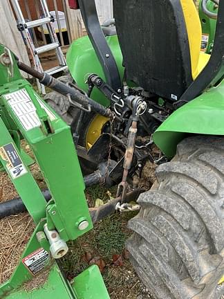 Image of John Deere 3038E equipment image 2