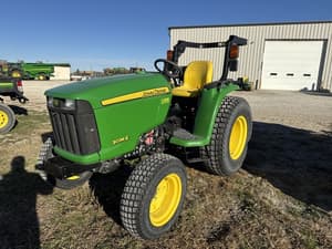 2016 John Deere 3038E Image
