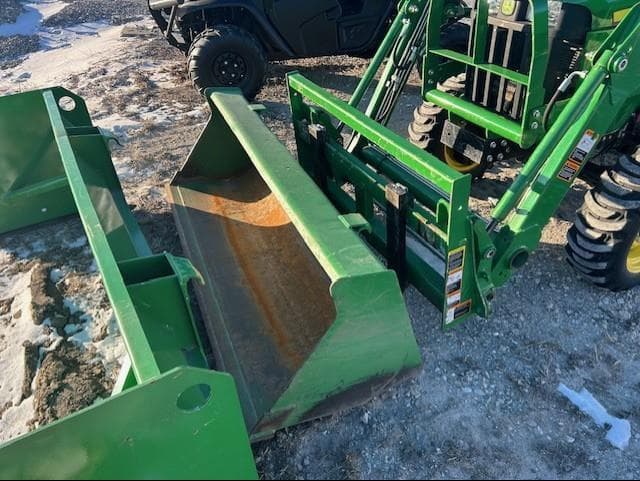 Image of John Deere 3038E equipment image 3