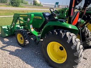 2016 John Deere 3038E Image