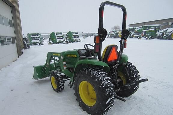 Image of John Deere 3038E equipment image 2