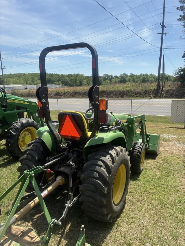 Image of John Deere 3038E equipment image 2