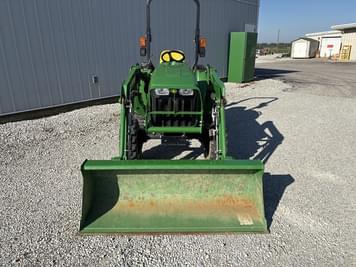 Main image John Deere 3038E