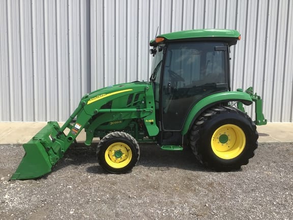 2016 John Deere 3039R Image