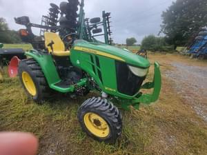 2016 John Deere 3039R Image